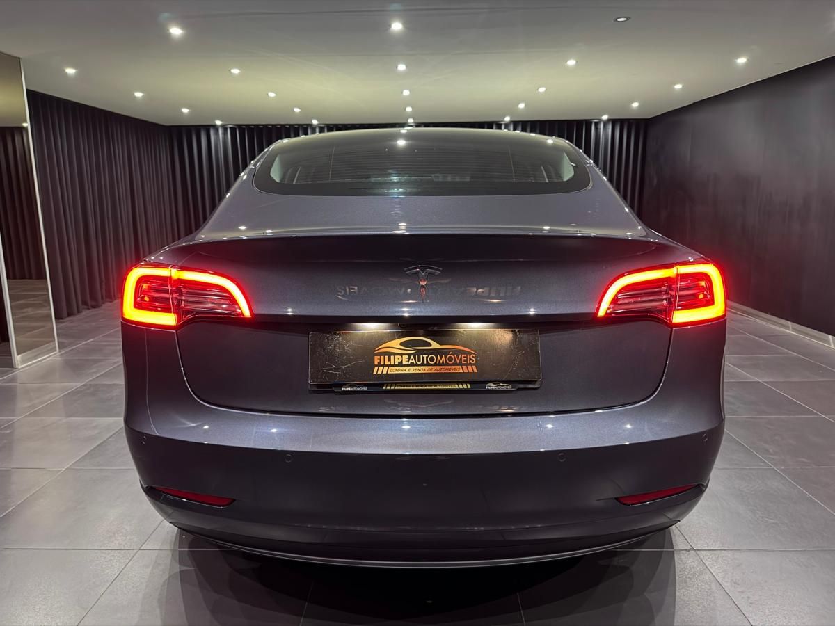 tesla-model-3-2022-eletrico-500cc