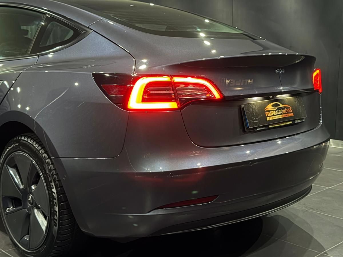 tesla-model-3-2022-eletrico-500cc