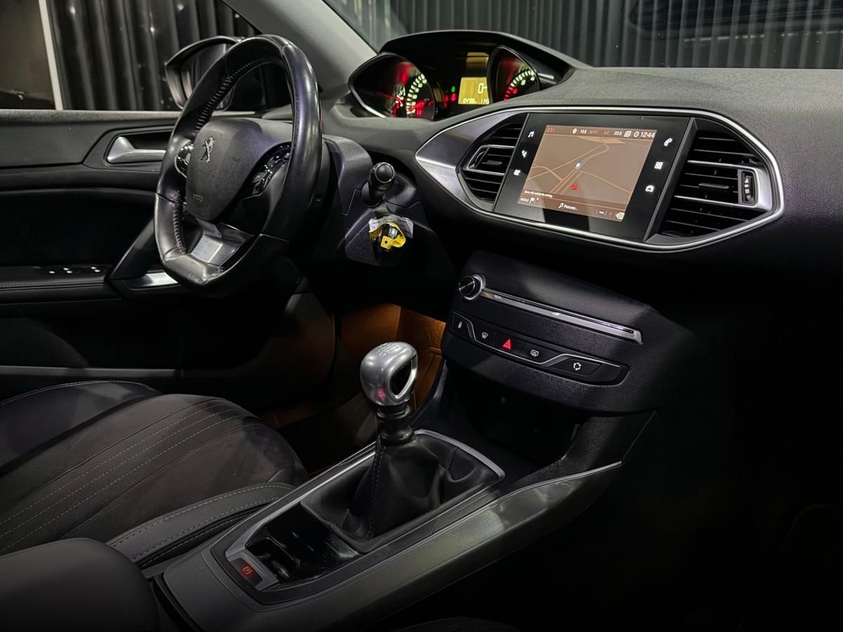 peugeot-308-sw-2018-gasolina-1199cc