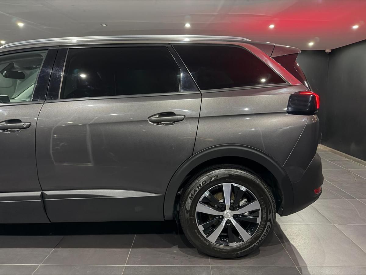 peugeot-5008-2019-diesel-1499cc