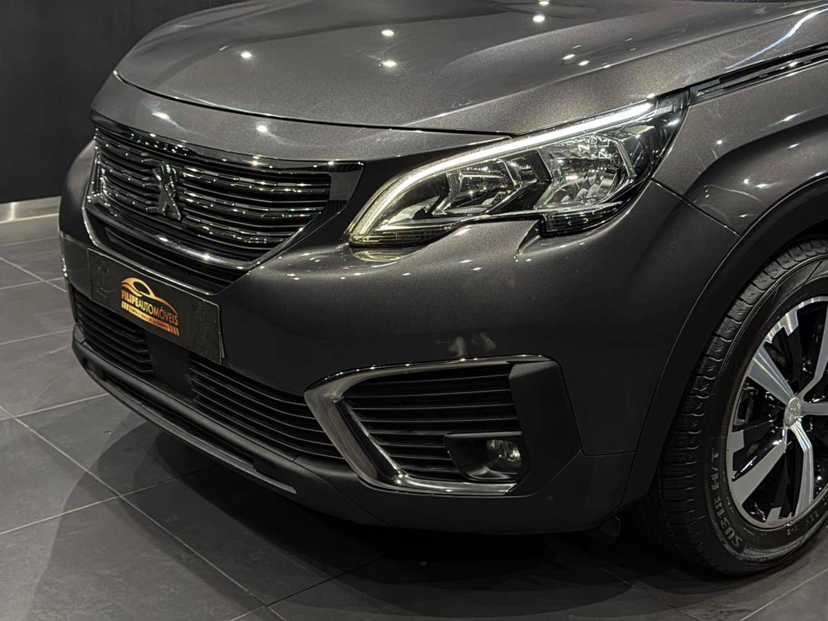 peugeot-5008-2019-diesel-1499cc