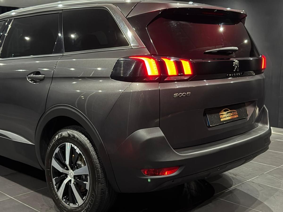 peugeot-5008-2019-diesel-1499cc