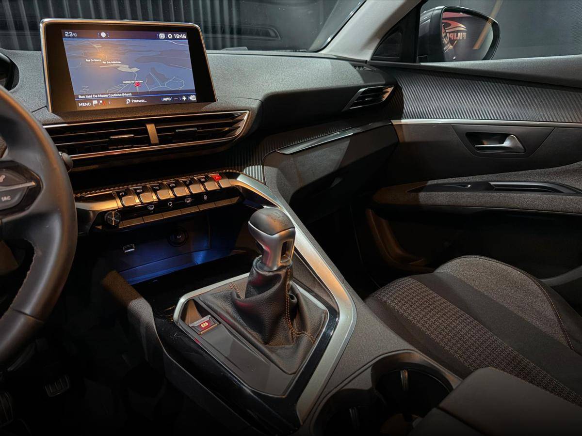 peugeot-5008-2019-diesel-1499cc