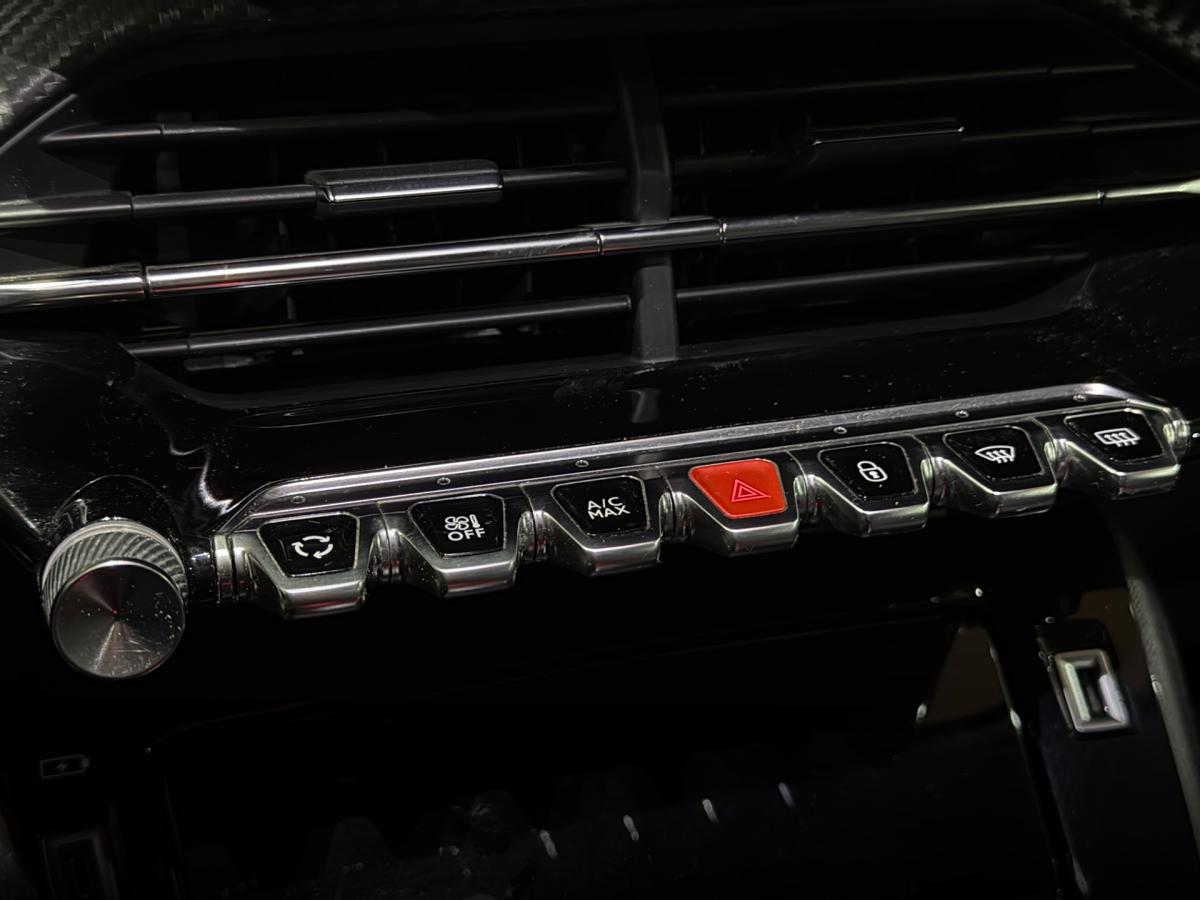 peugeot-2008-2021-diesel-1499cc