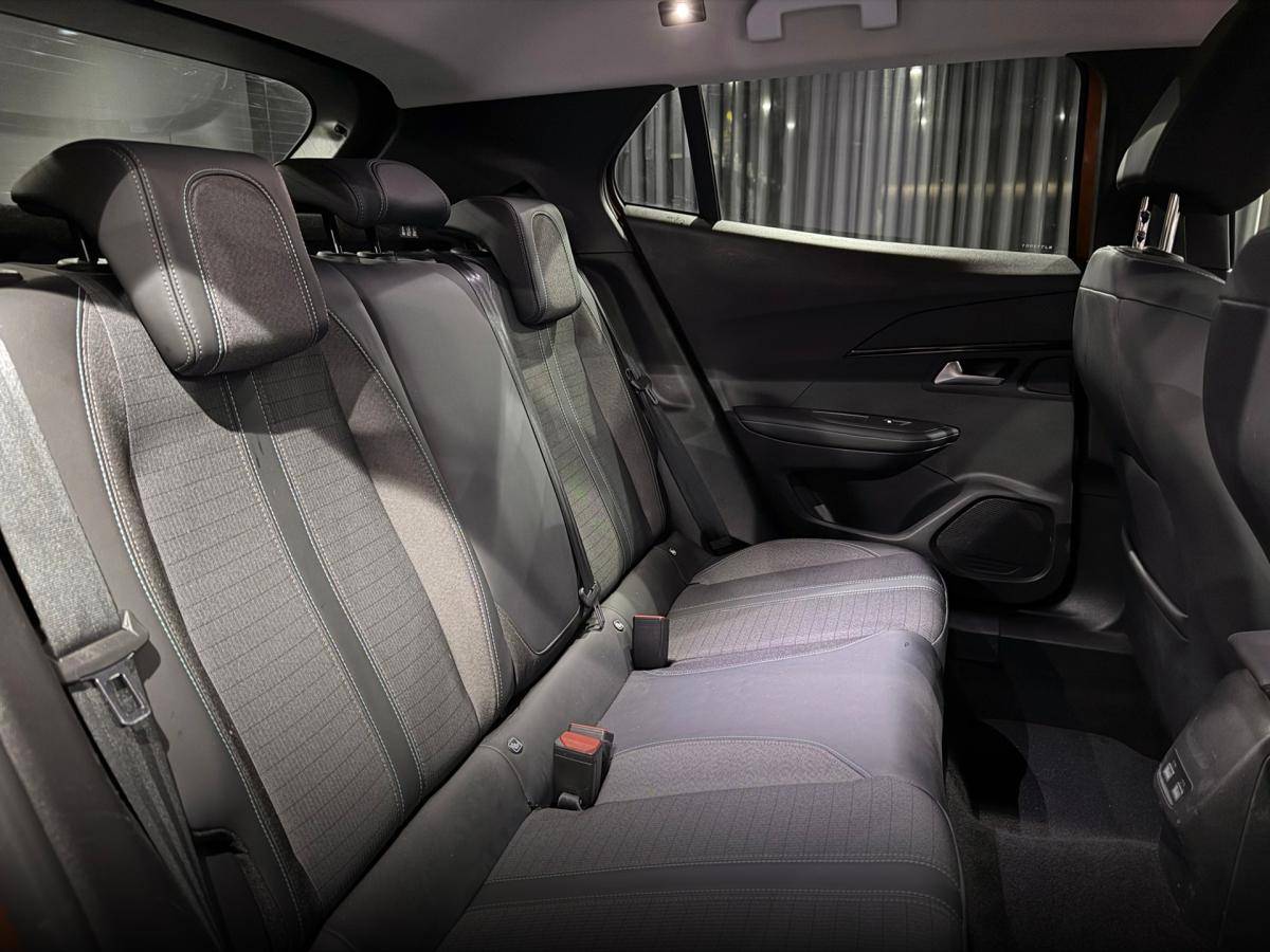 peugeot-2008-2021-diesel-1499cc
