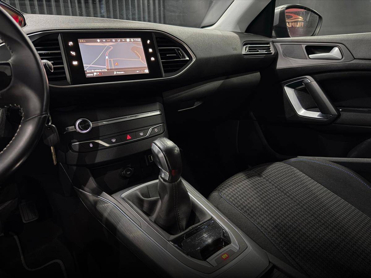 peugeot-308-sw-2018-diesel-1560cc