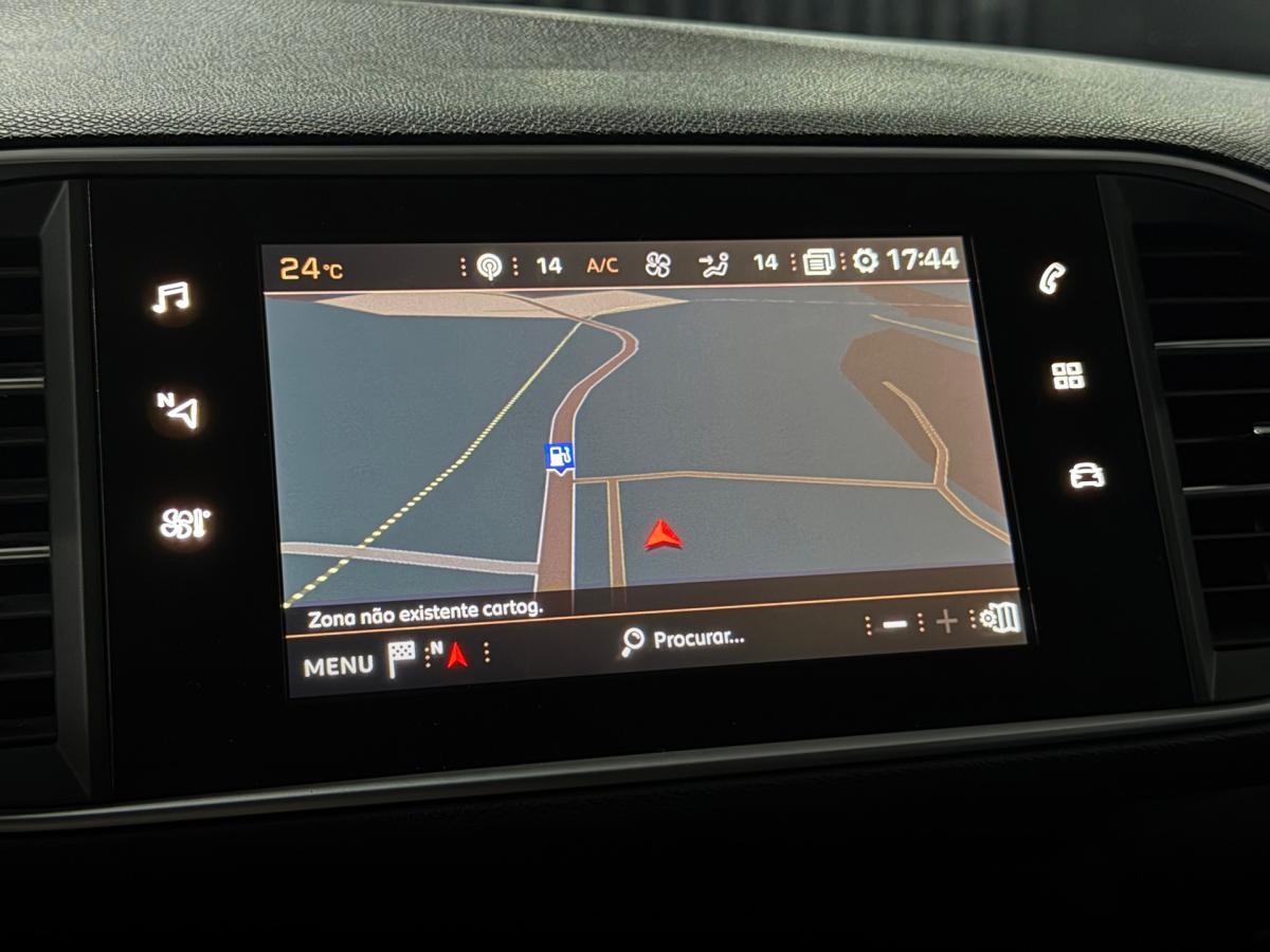 peugeot-308-sw-2018-diesel-1560cc