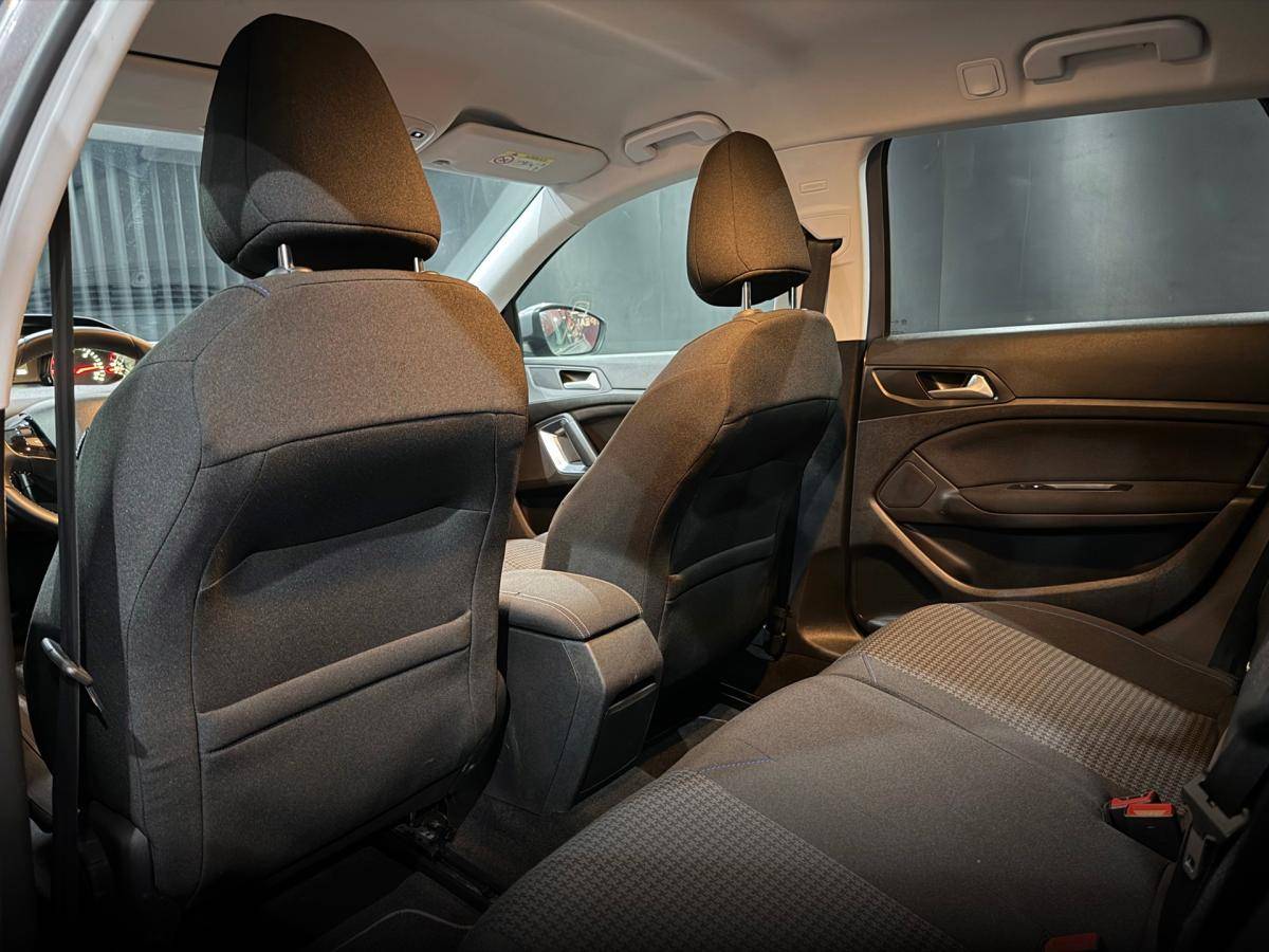 peugeot-308-sw-2018-diesel-1560cc