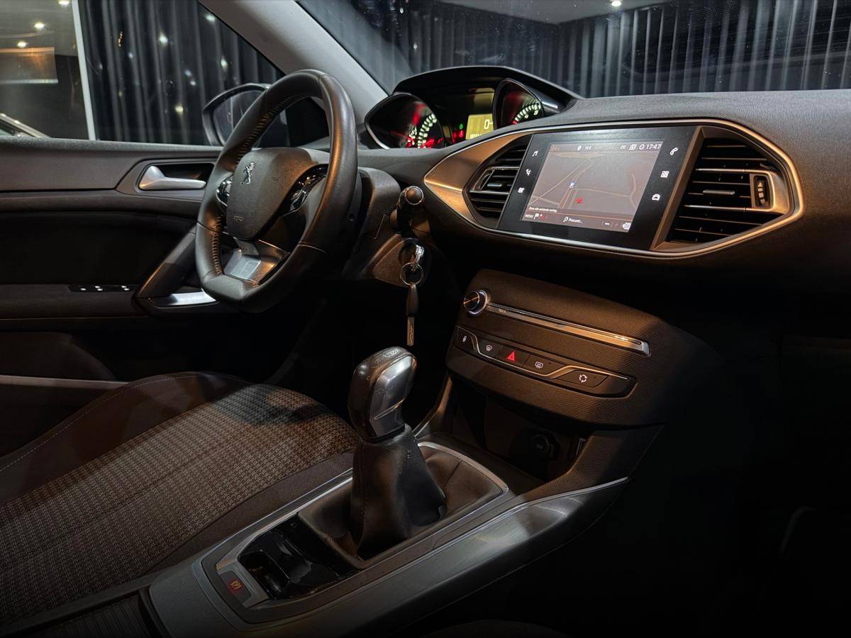 peugeot-308-sw-2018-diesel-1560cc