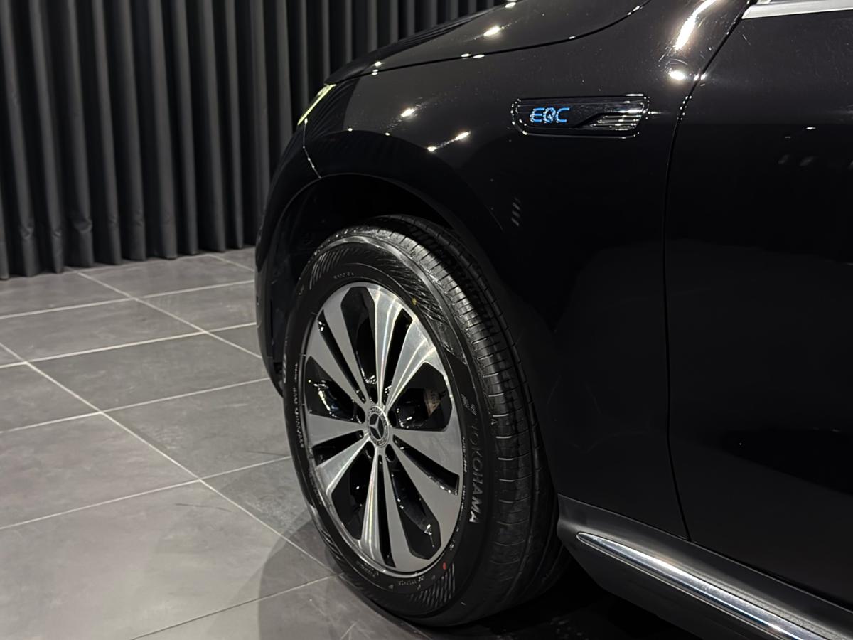 mercedes-benz-eqc-2022-eletrico-500cc