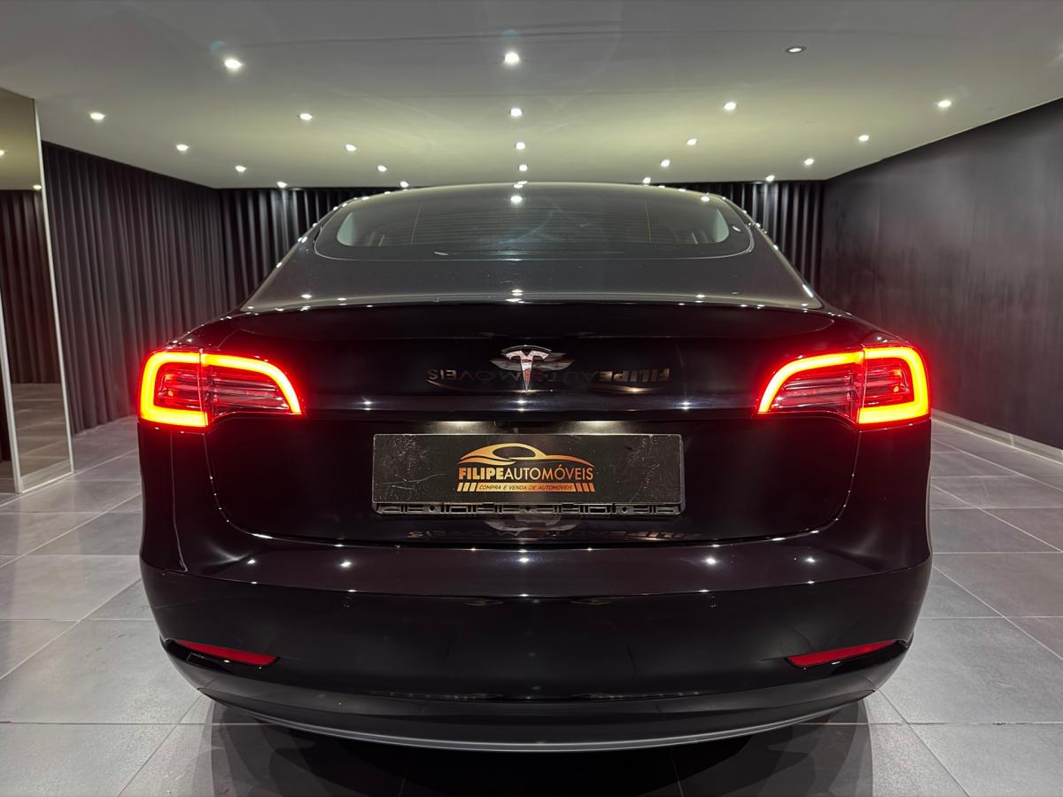 tesla-model-3-2022-eletrico-500cc
