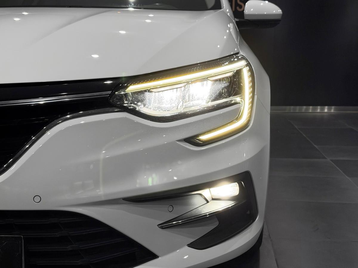 renault-megane-e-tech-2021-hibrido-a-gasolina-1598cc