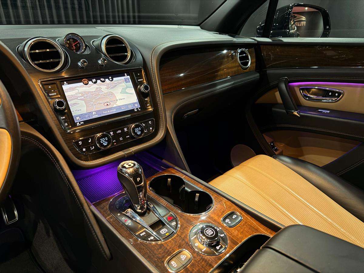 bentley-bentayga-2017-diesel-3956cc