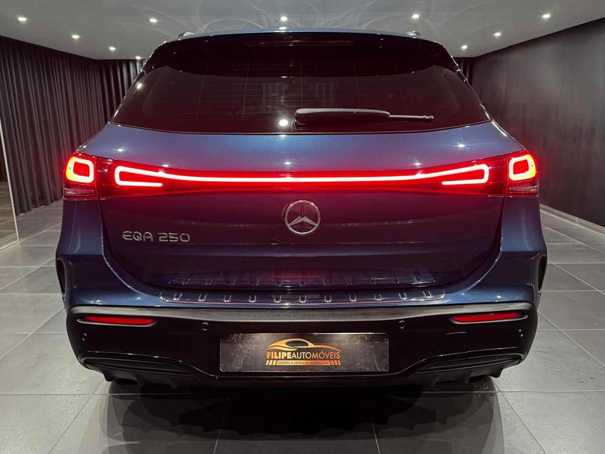 mercedes-benz-eqa-2022-eletrico-500cc