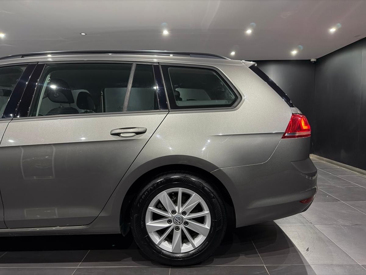 volkswagen-golf-variant-2015-diesel-1598cc