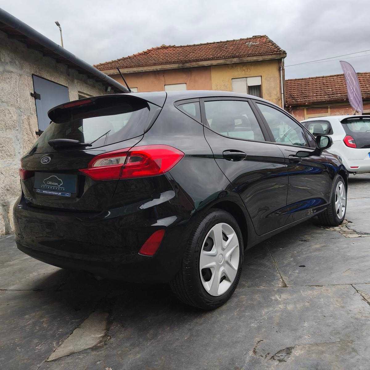 ford-fiesta-2019-gasolina-1084cc