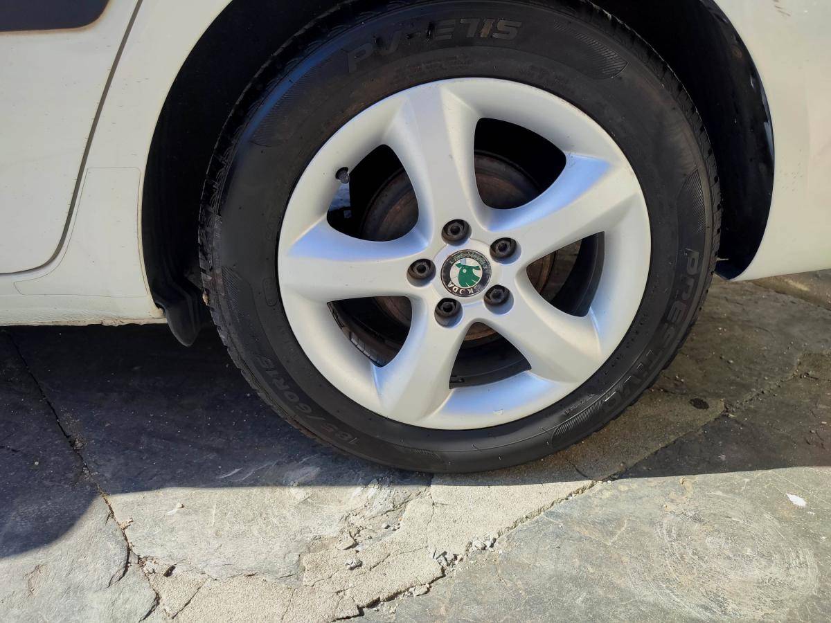 skoda-fabia-break-2011-diesel-1199cc