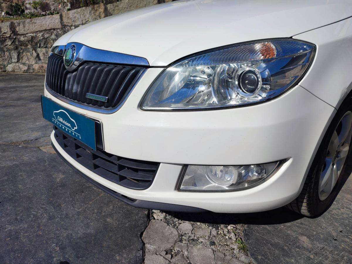 skoda-fabia-break-2011-diesel-1199cc
