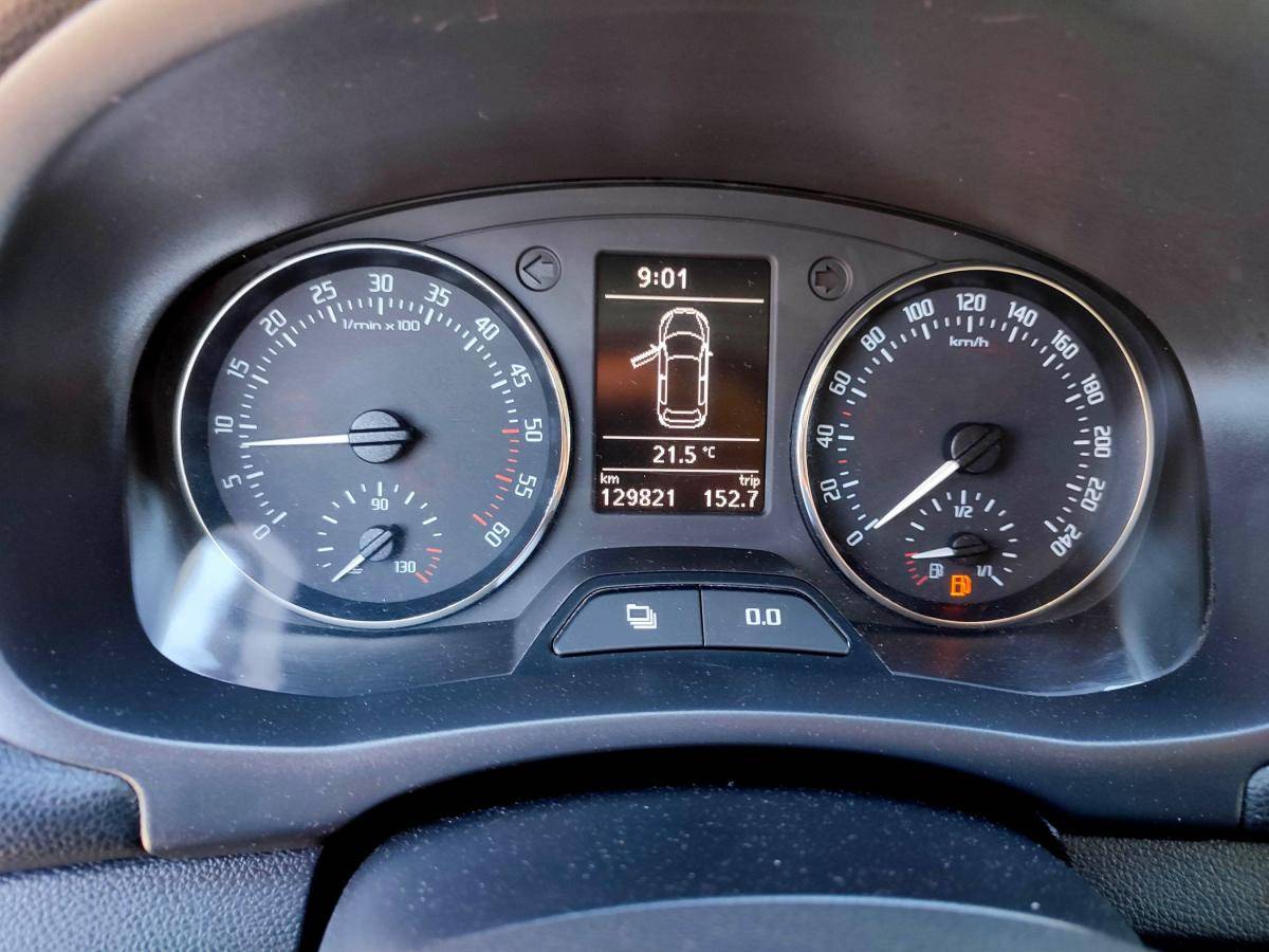 skoda-fabia-break-2011-diesel-1199cc