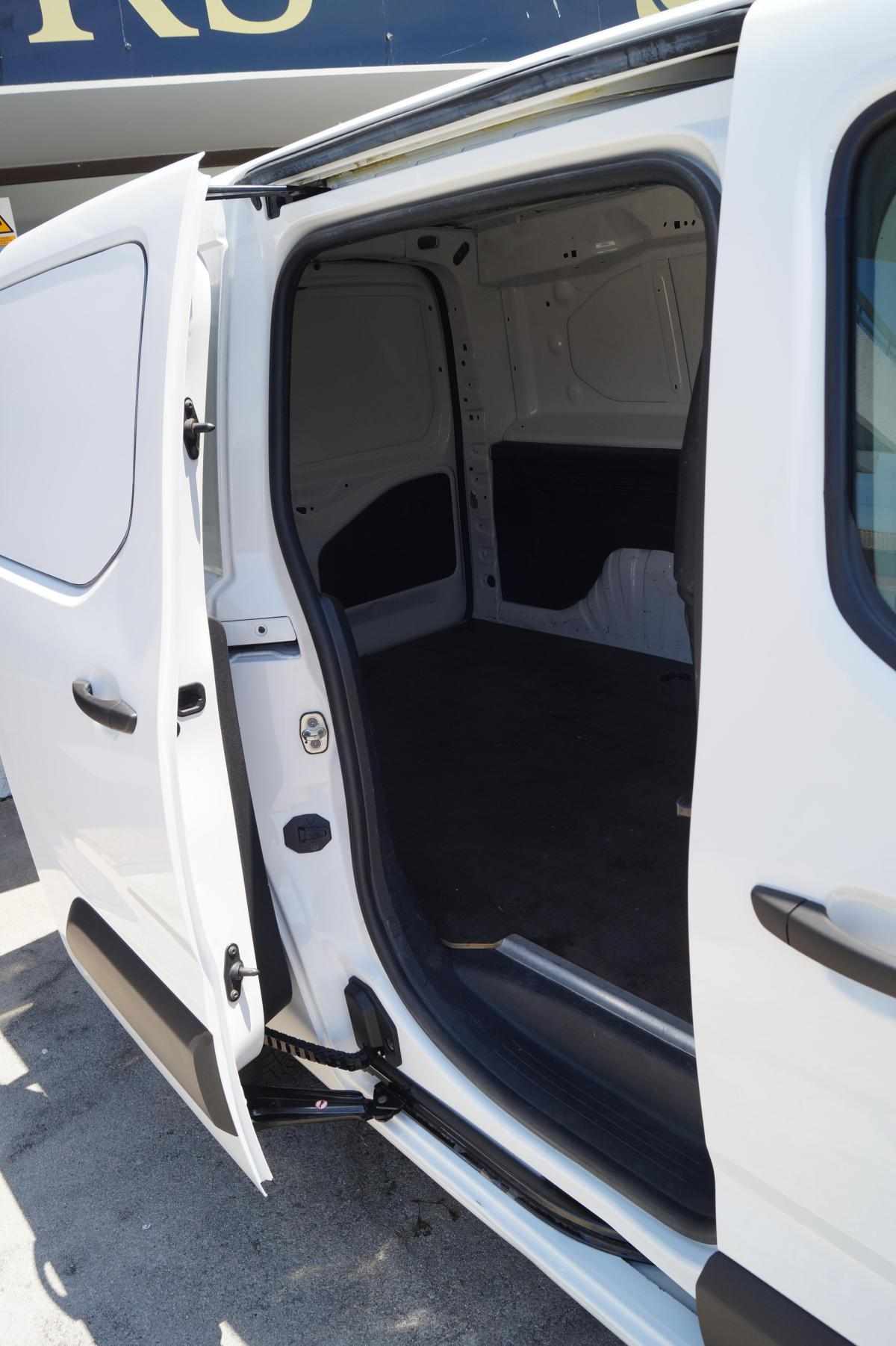 opel-combo-1-6-cdti-105cv-2020-diesel-1600cc