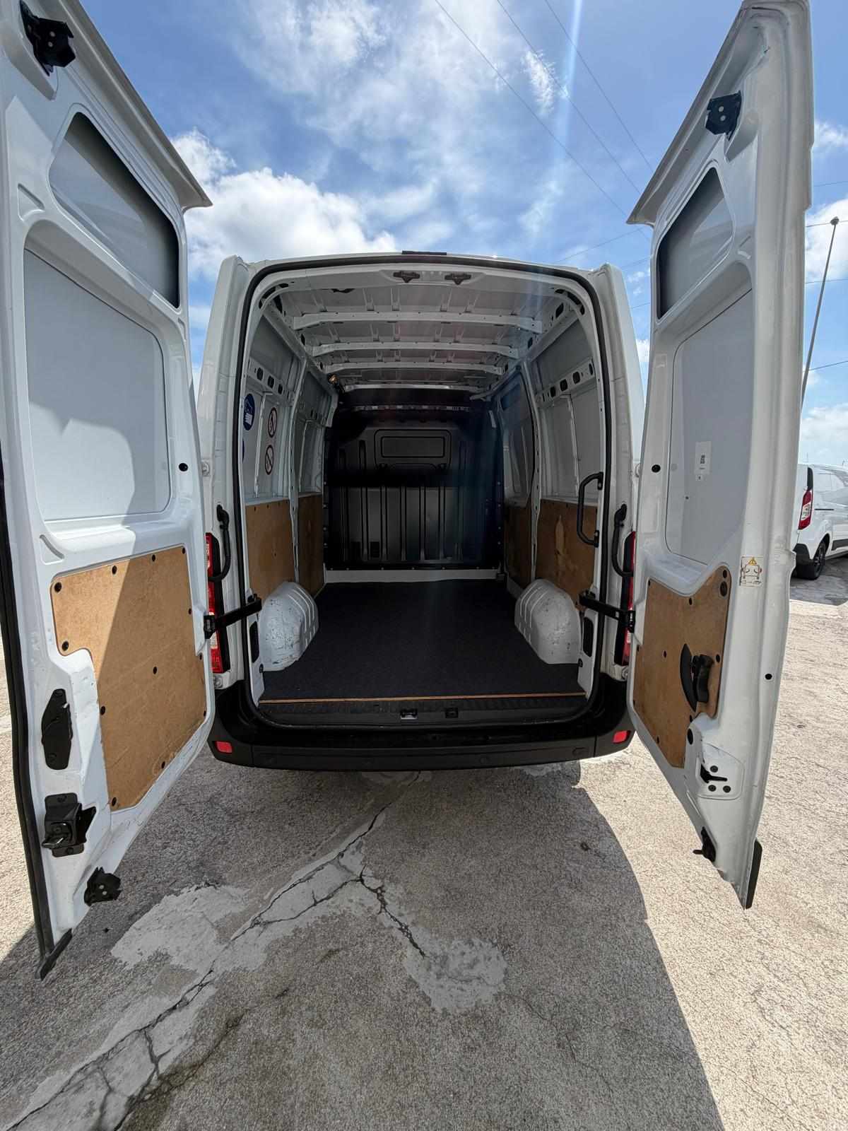 renault-master-2-3-dci-2022-diesel-2298cc