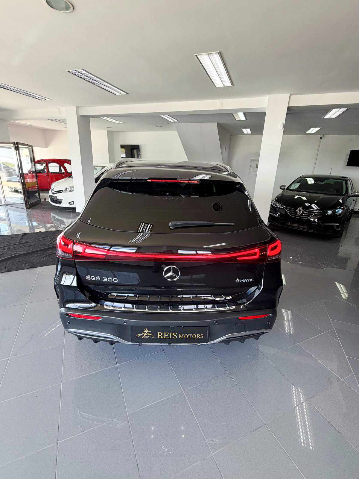 mercedes-benz-eqa-300-4matic-2021-eletrico