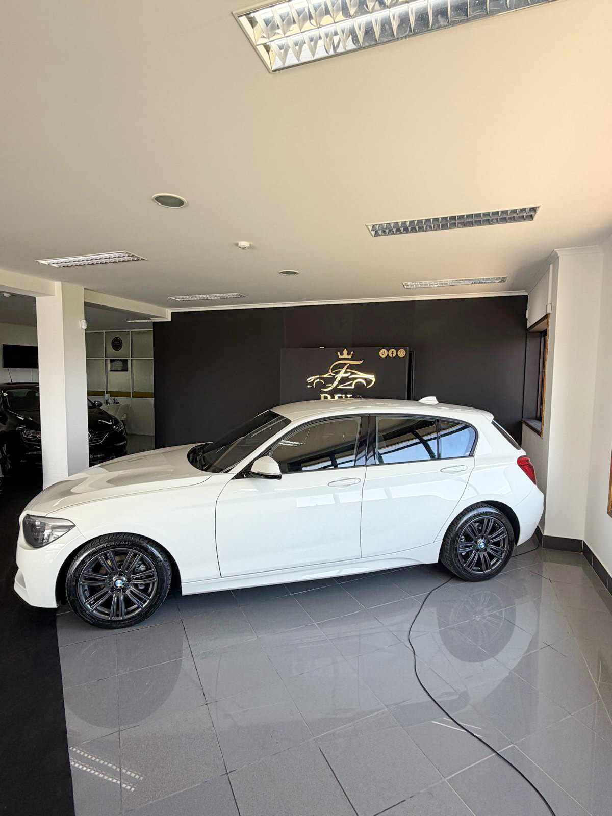 bmw-serie-1-116d-2013-diesel-1995cc