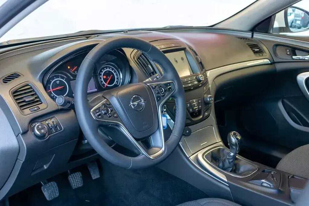 opel-insignia-sports-tourer-2014-diesel-1956cc