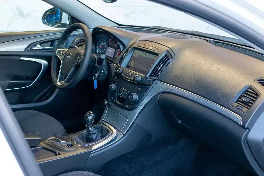 opel-insignia-sports-tourer-2014-diesel-1956cc