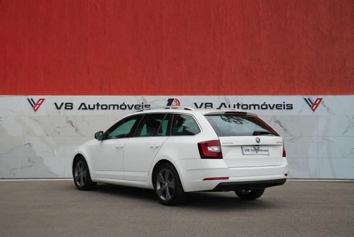 skoda-octavia-break-2018-diesel-1598cc