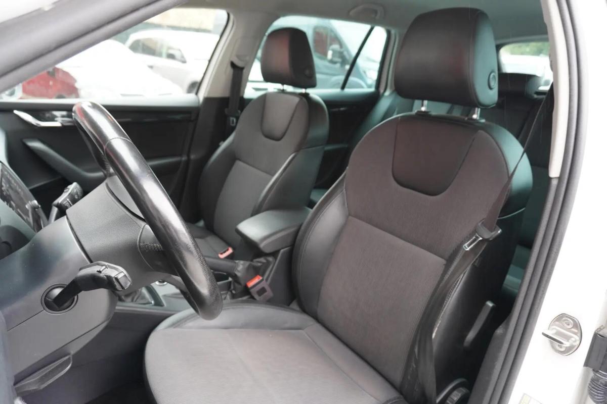 skoda-octavia-break-2018-diesel-1598cc