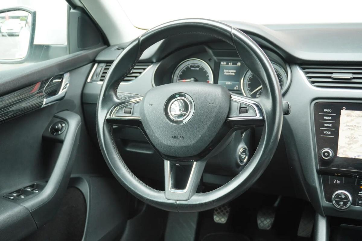 skoda-octavia-break-2018-diesel-1598cc