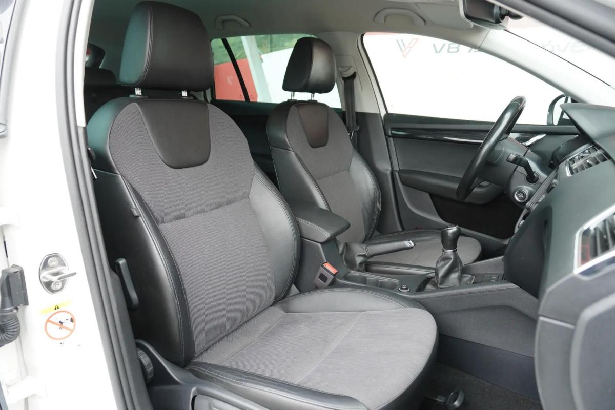 skoda-octavia-break-2018-diesel-1598cc