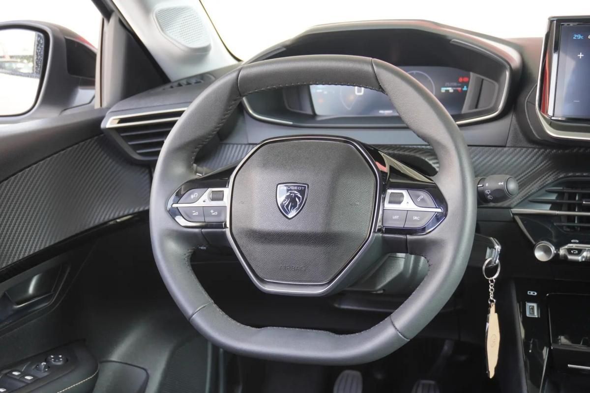 peugeot-208-2025-gasolina-1199cc