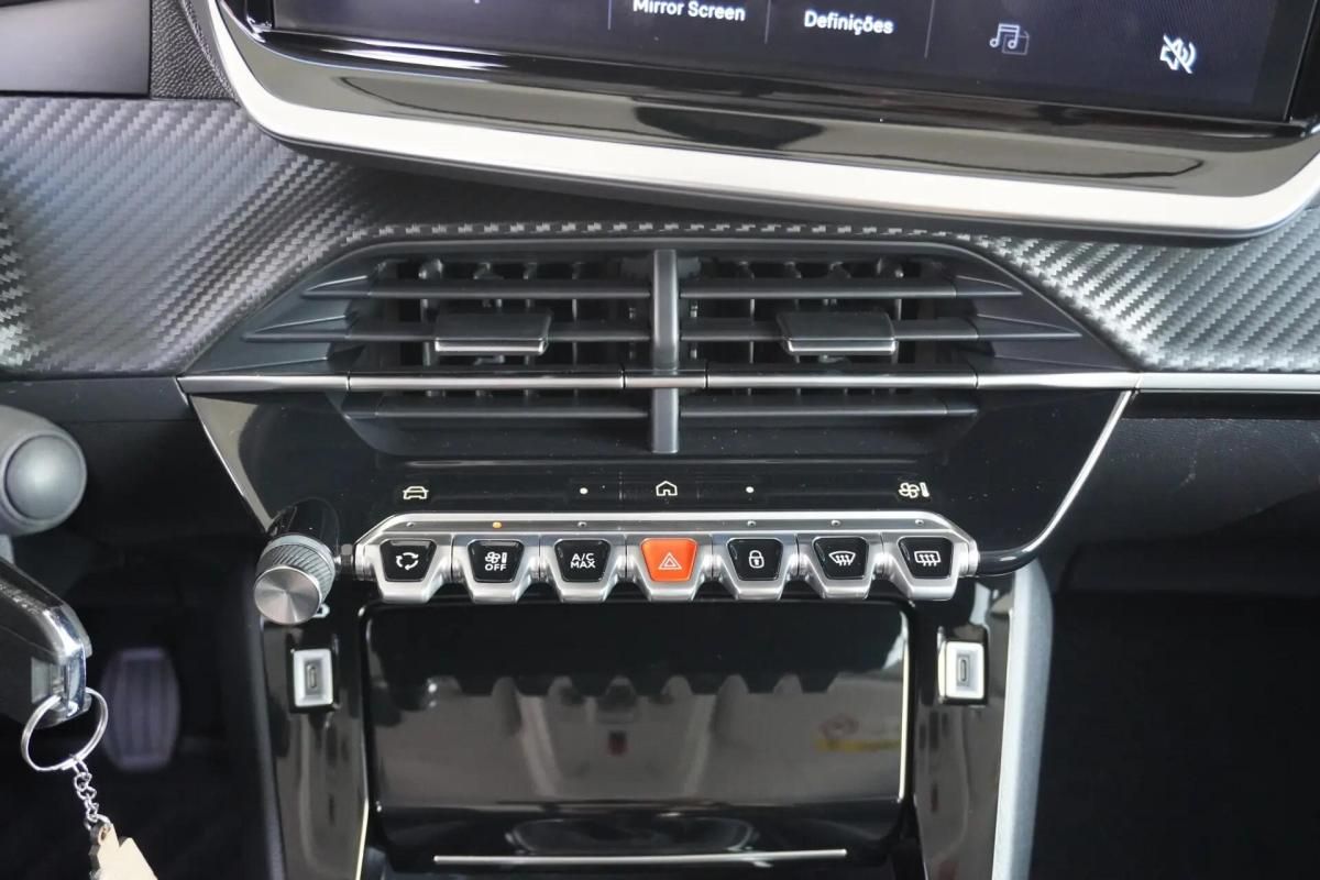 peugeot-208-2025-gasolina-1199cc