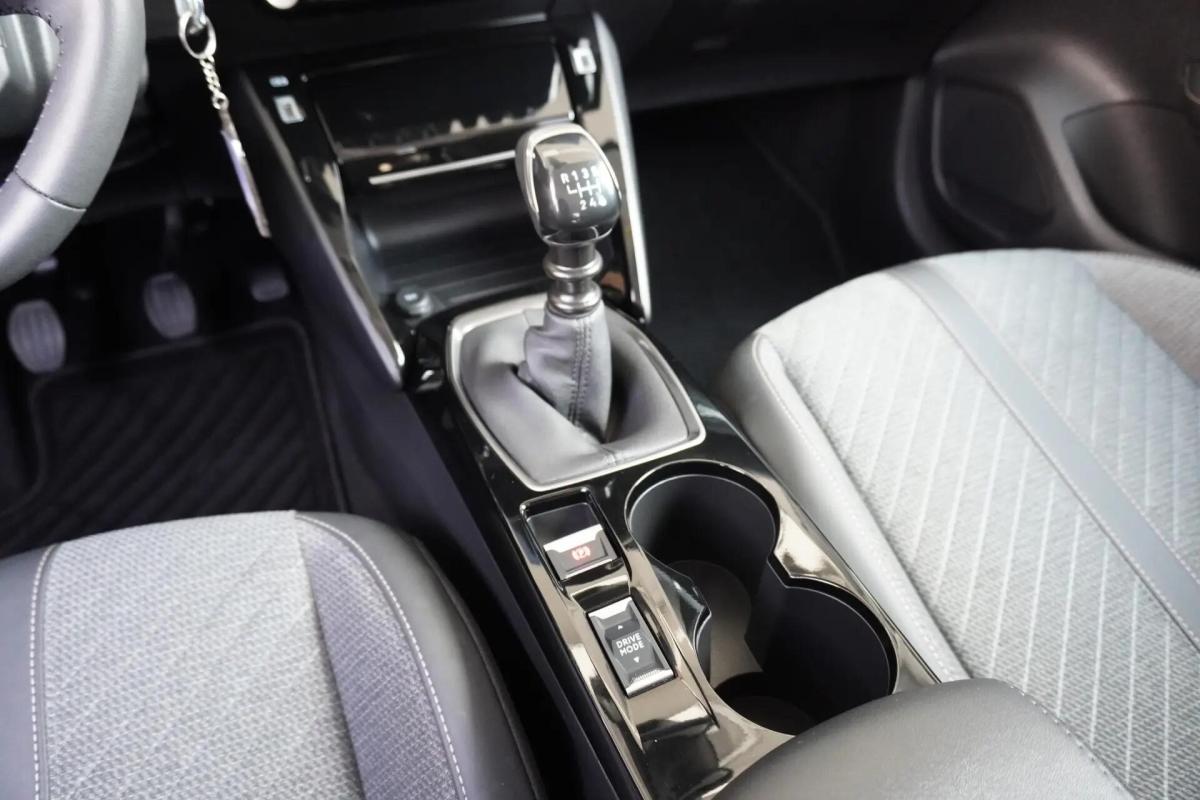 peugeot-208-2025-gasolina-1199cc