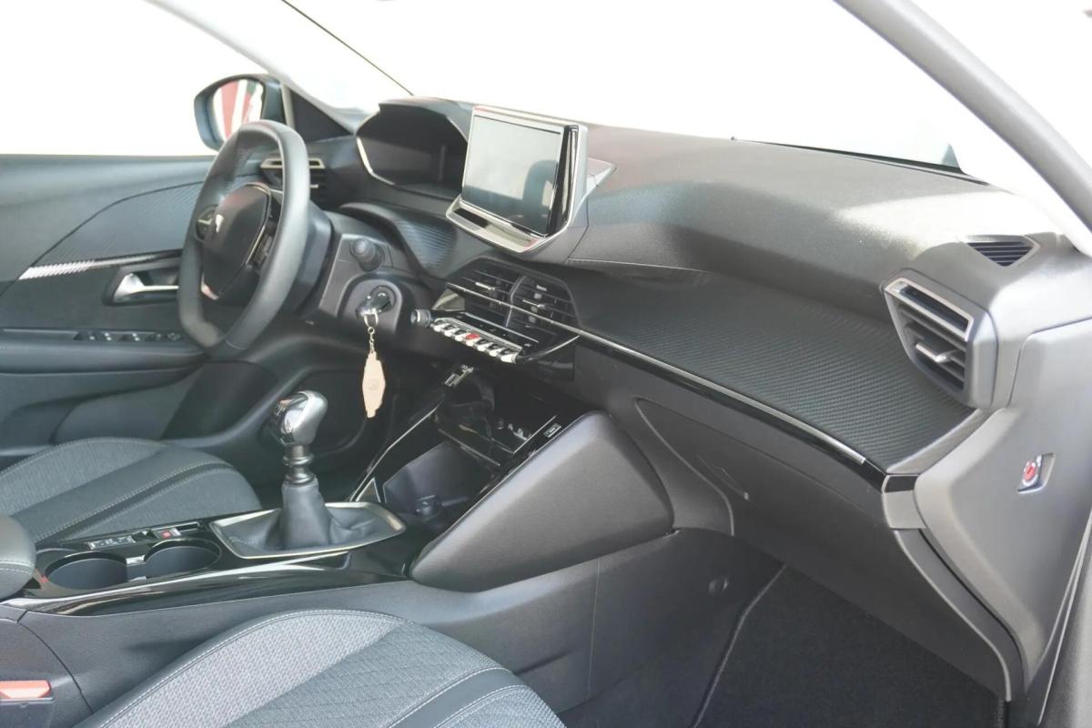 peugeot-208-2025-gasolina-1199cc