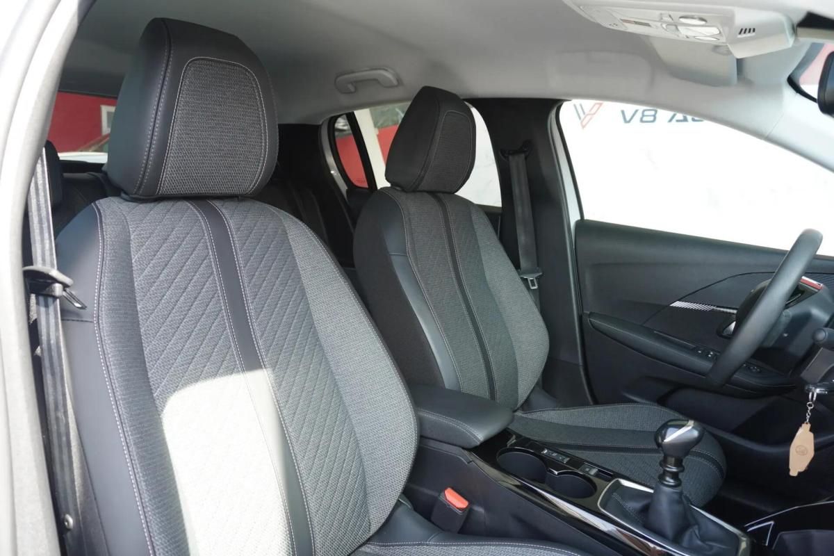 peugeot-208-2025-gasolina-1199cc