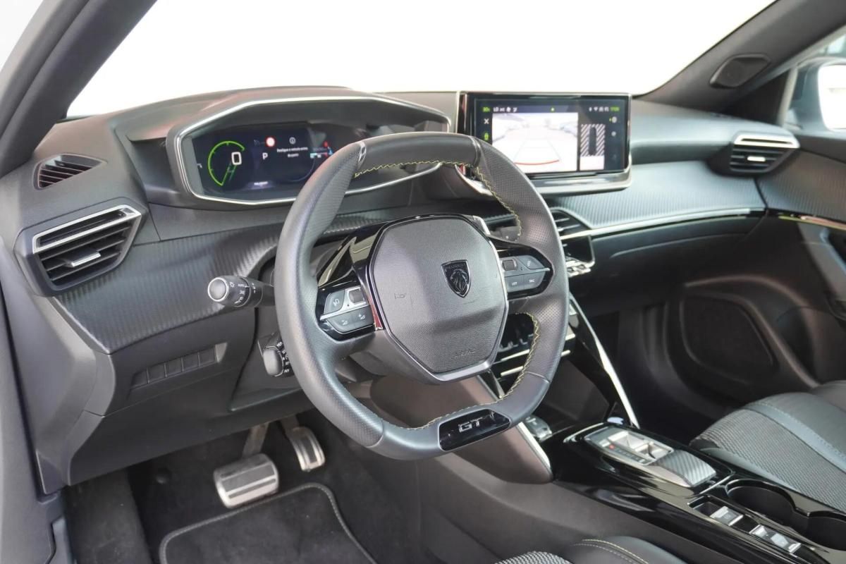 peugeot-2008-2023-gasolina-1199cc