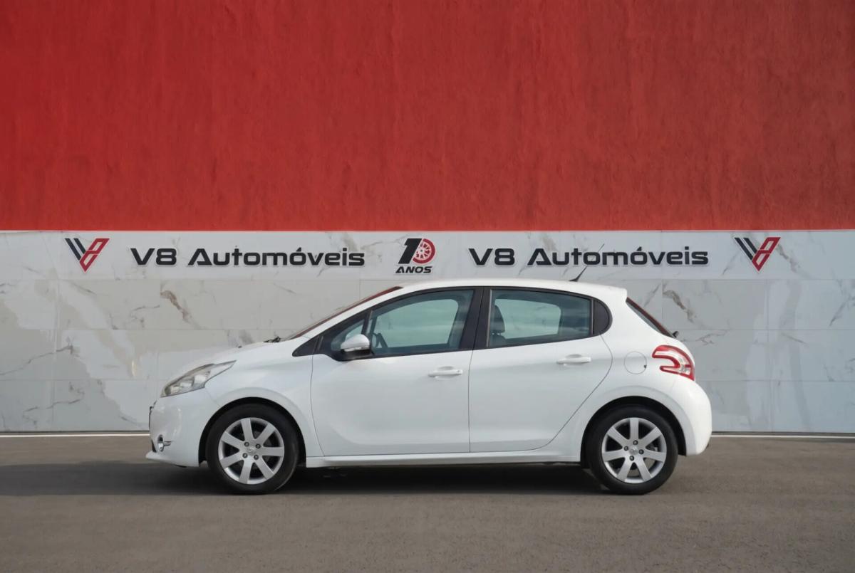 peugeot-208-2014-diesel-1398cc