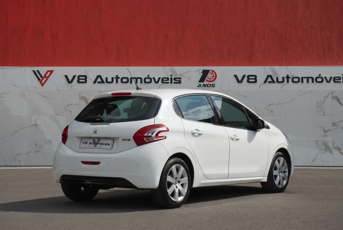 peugeot-208-2014-diesel-1398cc