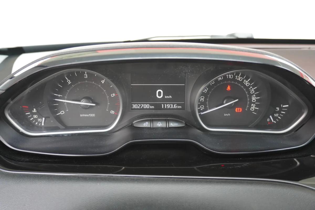 peugeot-208-2014-diesel-1398cc