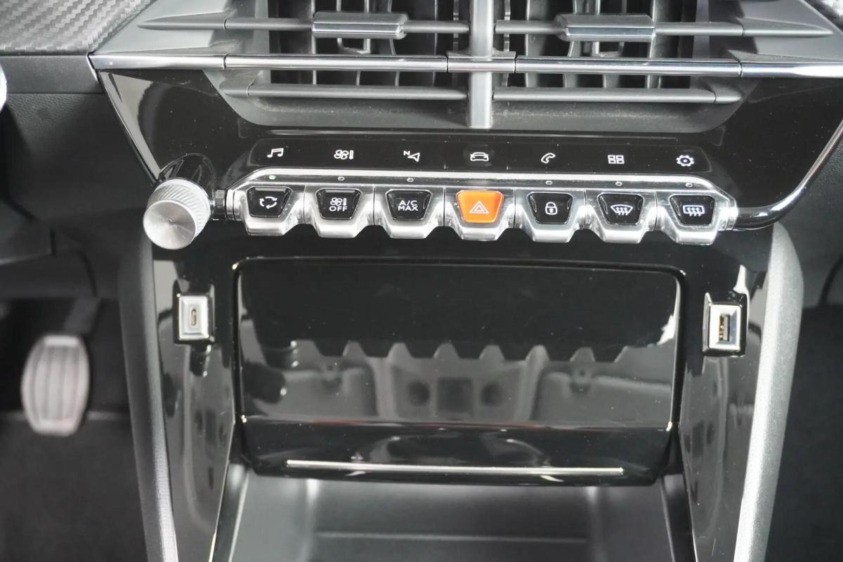 peugeot-208-2019-gasolina-1199cc