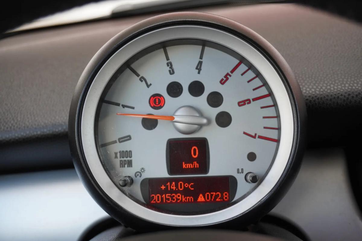 mini-cooper-d-2008-diesel-1560cc