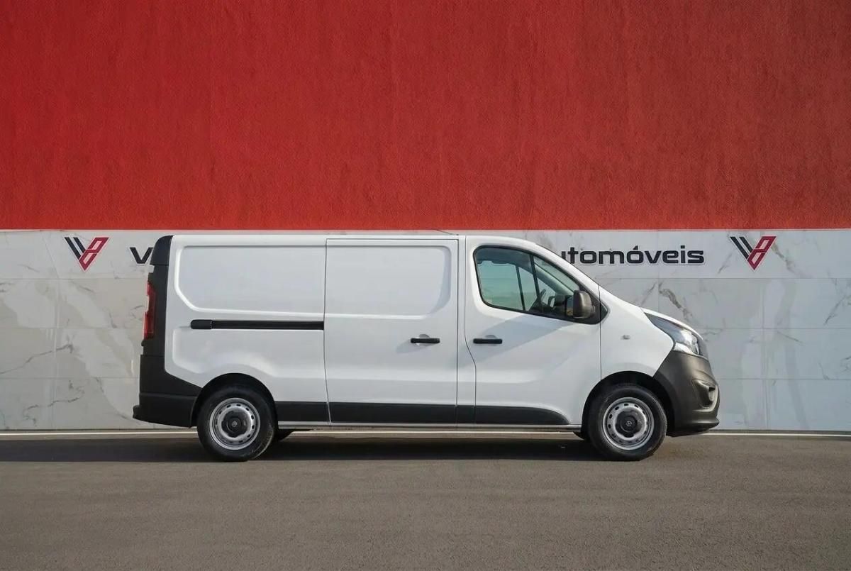opel-vivaro-2016-diesel-1598cc