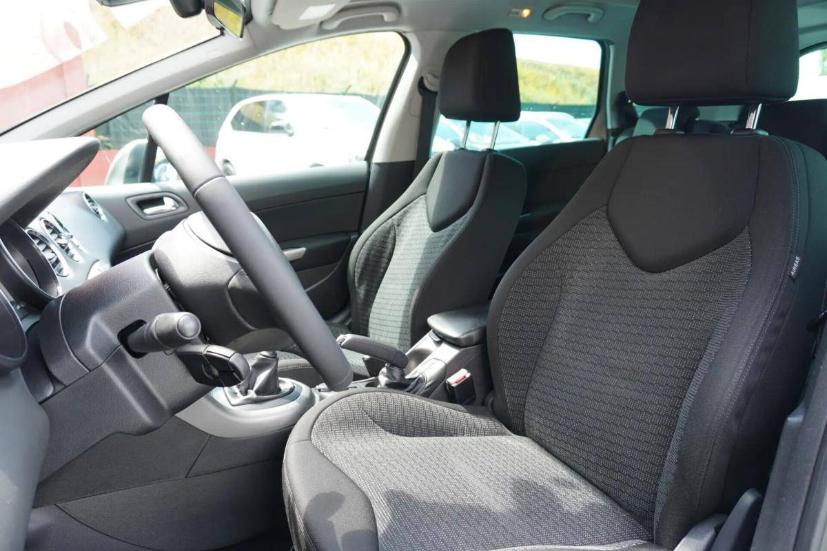 peugeot-308-sw-2010-diesel-1560cc