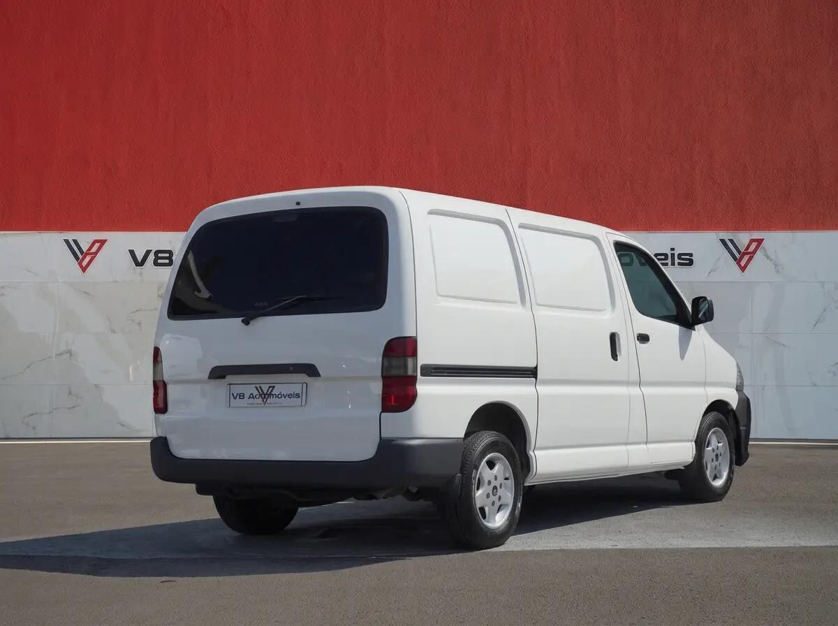 toyota-hiace-2007-diesel-2494cc