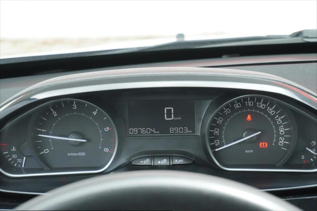 peugeot-2008-2019-diesel-1499cc
