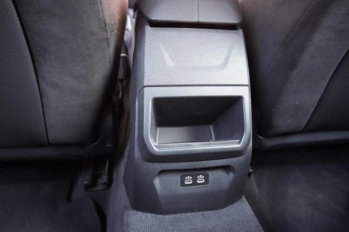bmw-serie-1-2019-diesel-1496cc