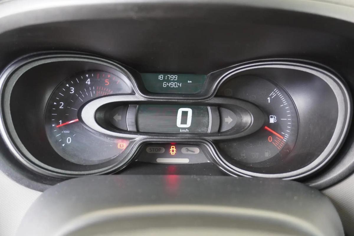 renault-trafic-2019-diesel-1598cc